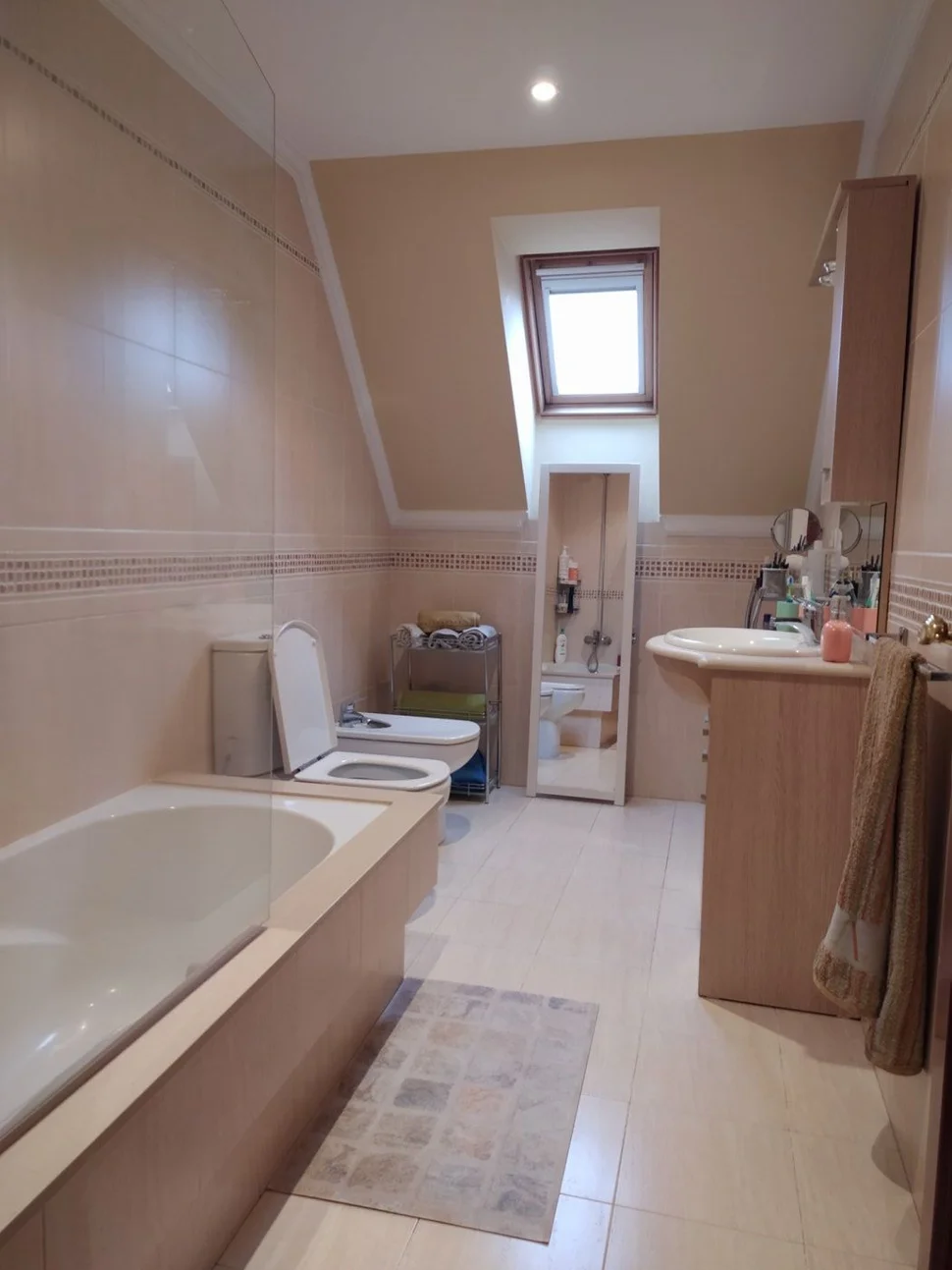 Se alquila dúplex ascendente con ascensor, garaje y trastero en freixeiro (semiamueblado)