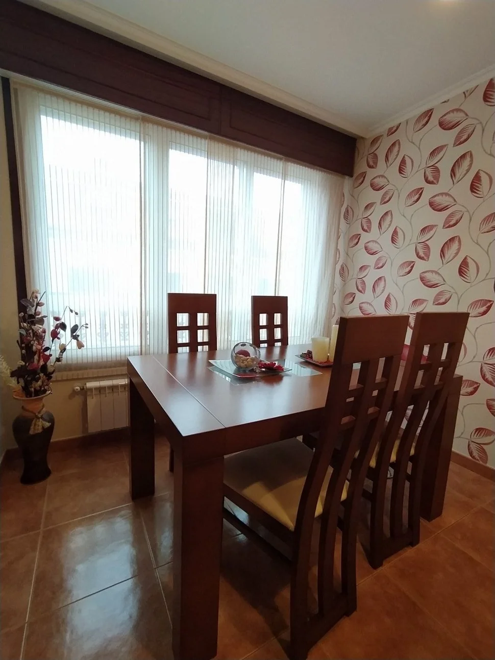 Se alquila dúplex ascendente con ascensor, garaje y trastero en freixeiro (semiamueblado)