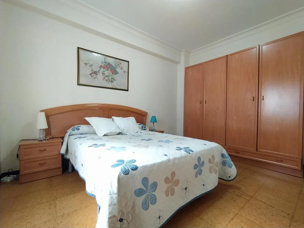 Se vende o alquila piso con encanto en el centro con ascensor