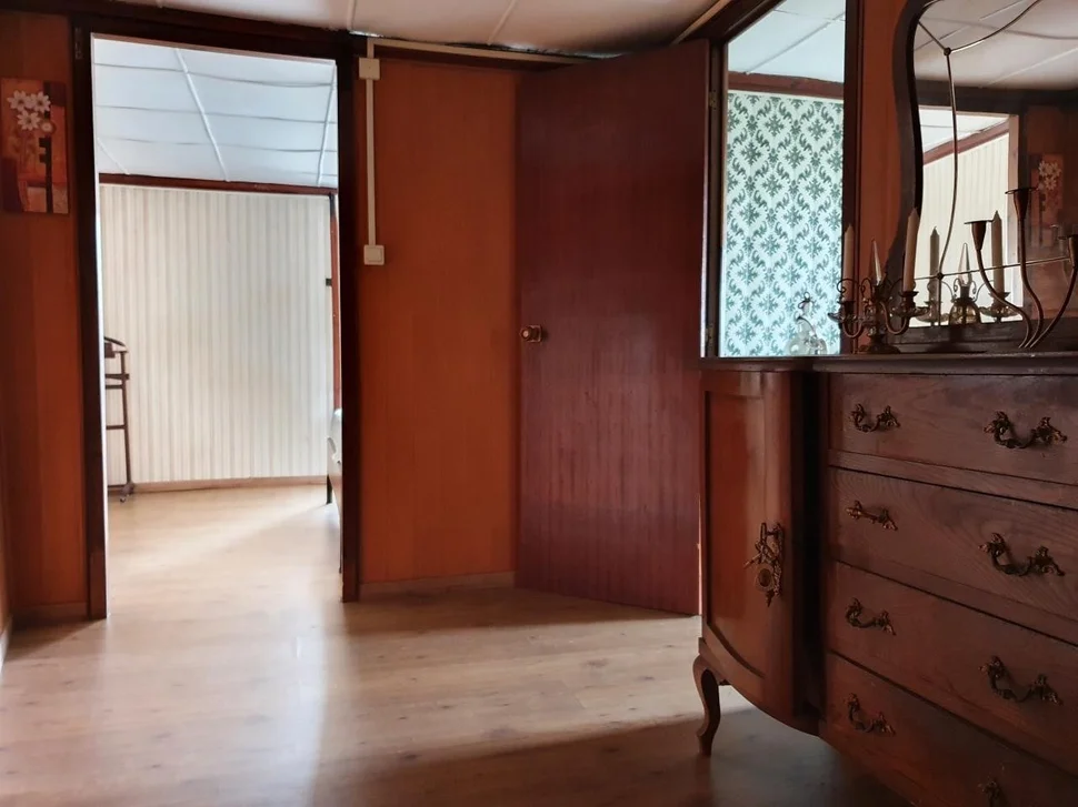 Casa con patio, bodega y finca en neda