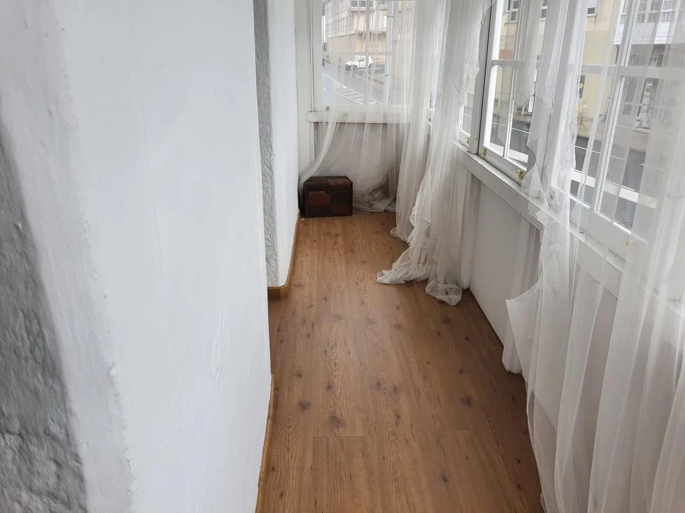 Casa con patio, bodega y finca en neda