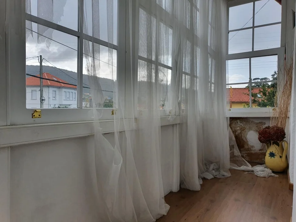 Casa con patio, bodega y finca en neda