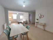 Se alquila bajo con terraza en el Alto del Castaño Narón