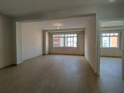 Se alquila piso con dos terrazas (narón)