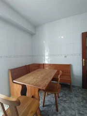 Se Alquila Piso con Terraza en la Gándara