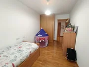 Se alquila piso en piñeiros