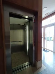 Se alquila piso en piñeiros