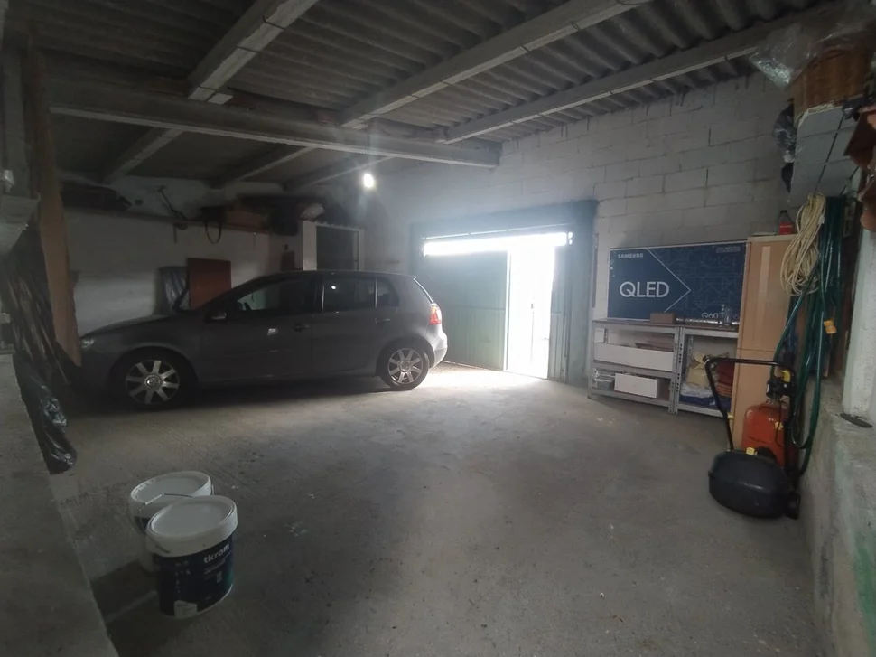 Se vende o alquila piso con jardín en mugardos