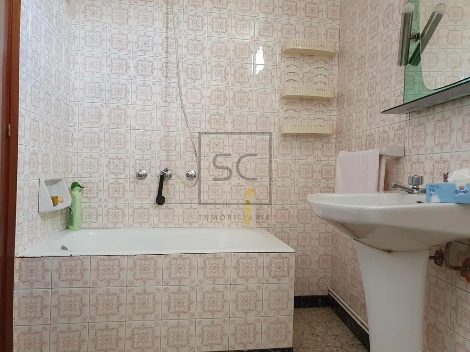 Casa en Venta A 300M de la Playa de Seselle, Ares
