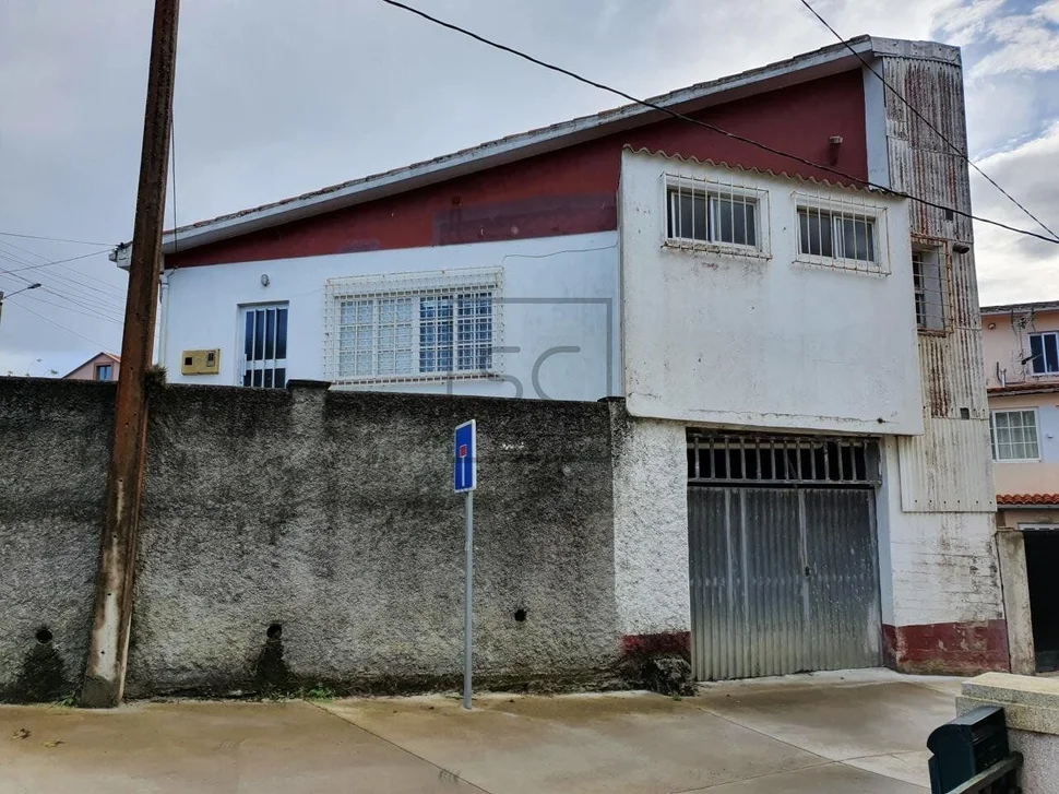 Casa en Venta A 300M de la Playa de Seselle, Ares