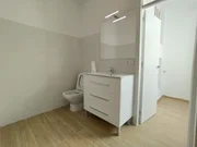 Se alquila 2º piso con dos terrazas en narón