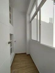 Se alquila 2º piso con dos terrazas en narón