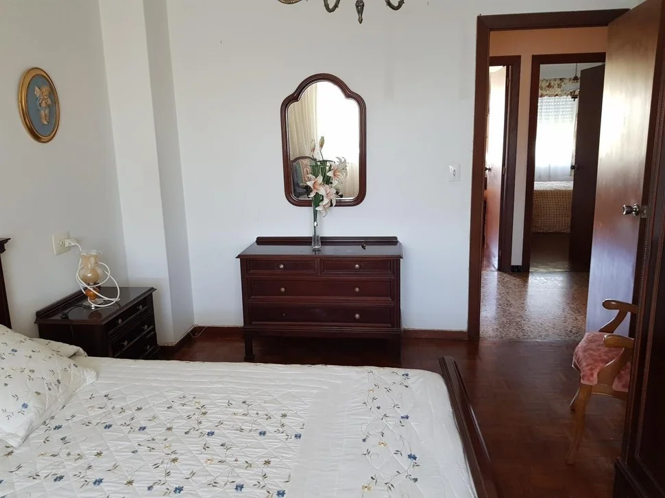 Piso en venta o en alquiler, con vista a la ría, mugardos