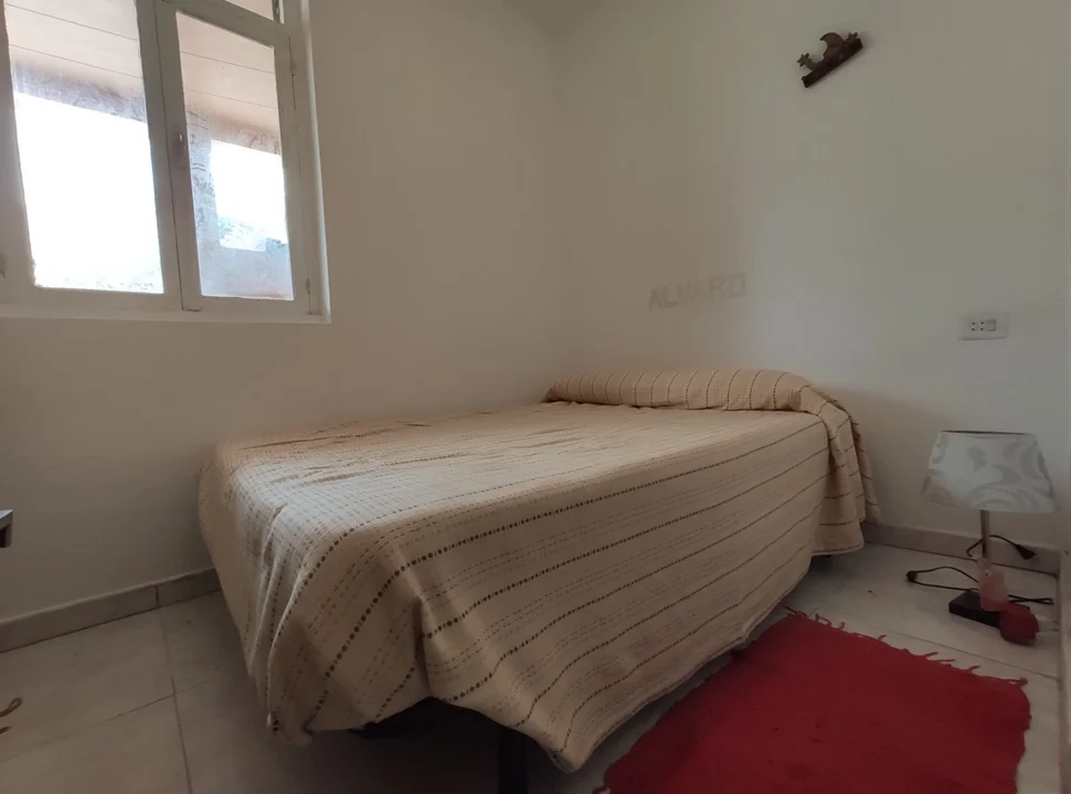 Se alquila bajo en meirás