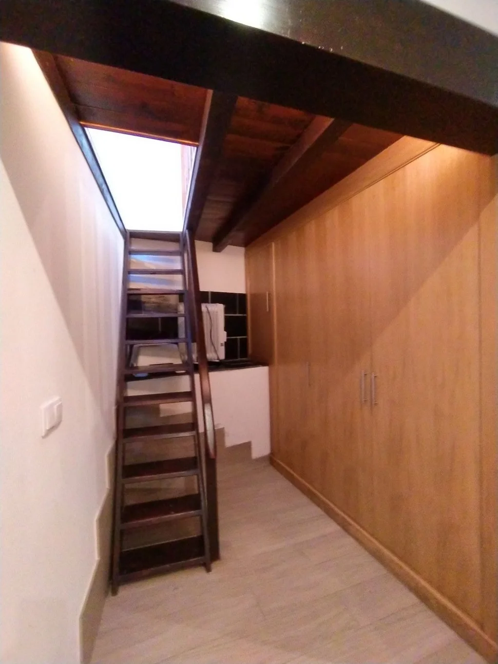 Se alquilan casas con vistas al mar y a la montaña