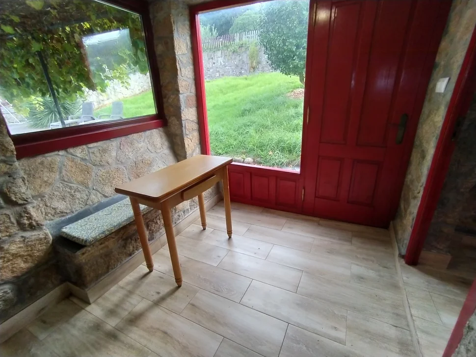 Se alquilan casas con vistas al mar y a la montaña