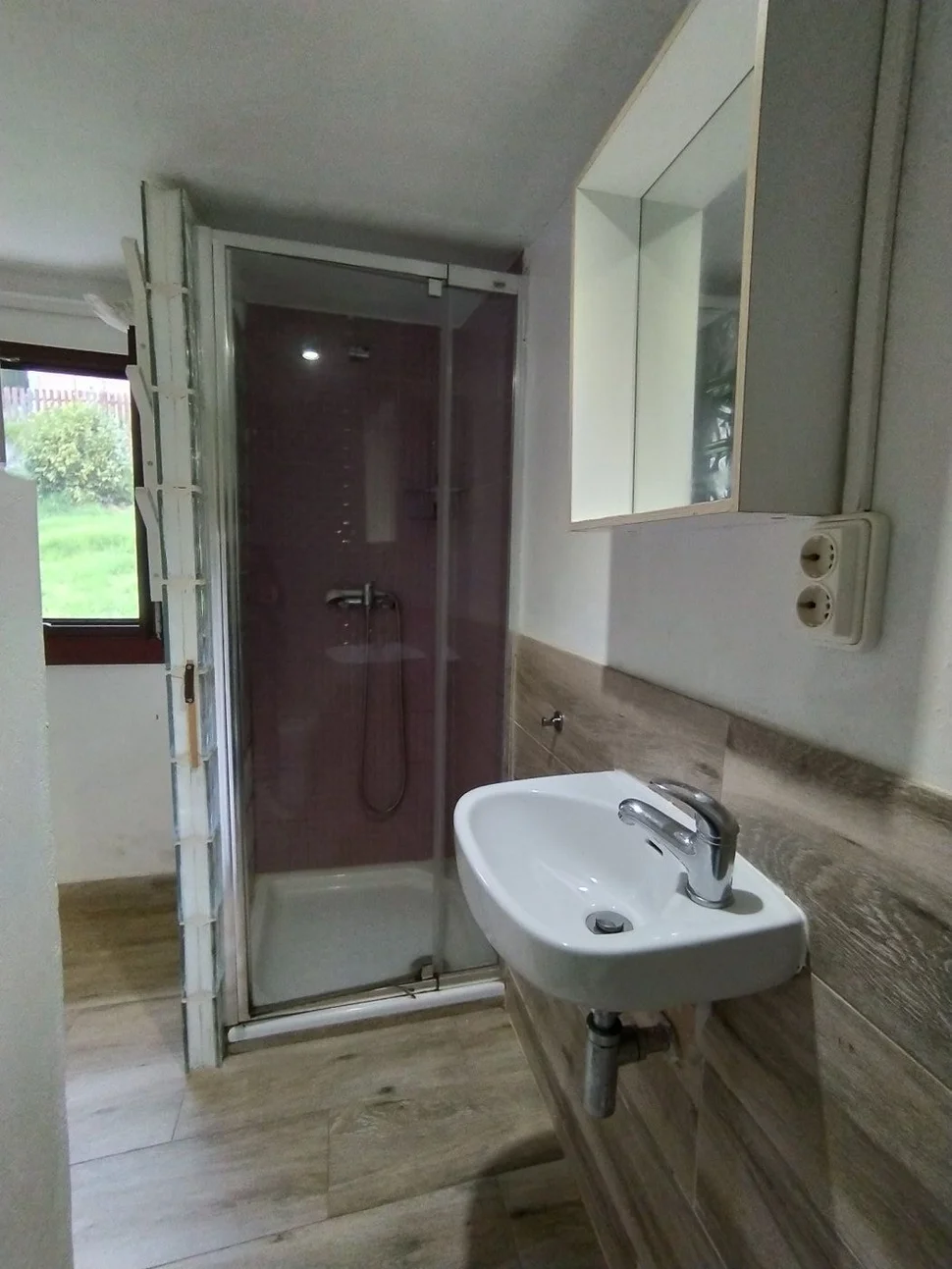 Se alquilan casas con vistas al mar y a la montaña