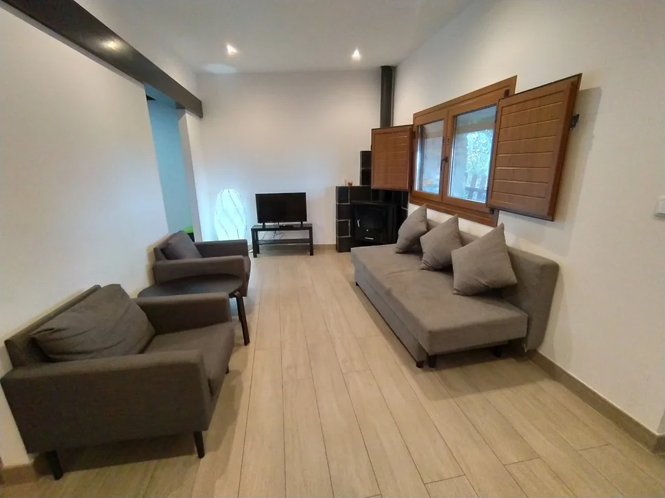 Se alquilan casas con vistas al mar y a la montaña