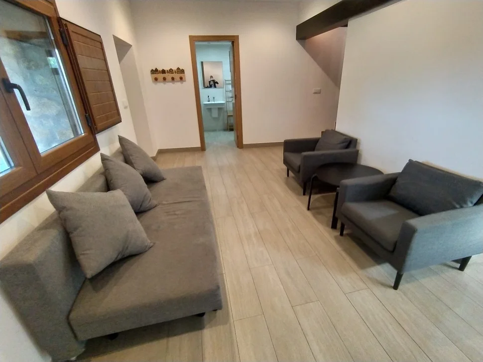 Se alquilan casas con vistas al mar y a la montaña