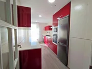 Piso de excelentes calidades, amueblado, con ascensor, trastero, garaje y parque infantil privado