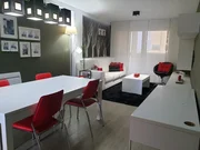 Piso de excelentes calidades, amueblado, con ascensor, trastero, garaje y parque infantil privado