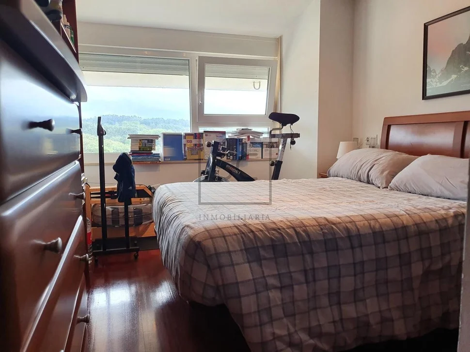 Duplex en mugardos con ascensor, garaje y trastero en obaño, mugardos