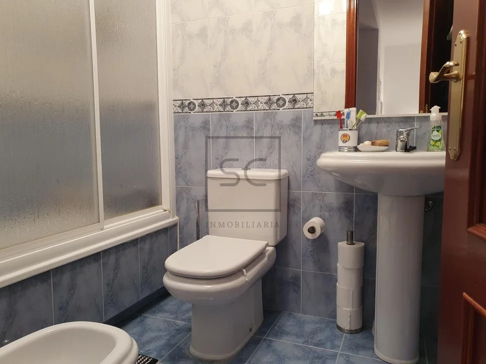 Duplex en mugardos con ascensor, garaje y trastero en obaño, mugardos