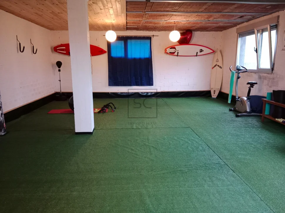 Chalet en venta con vistas a la ría, neda