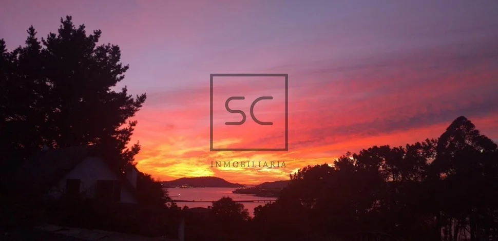 Chalet en venta con vistas a la ría, neda