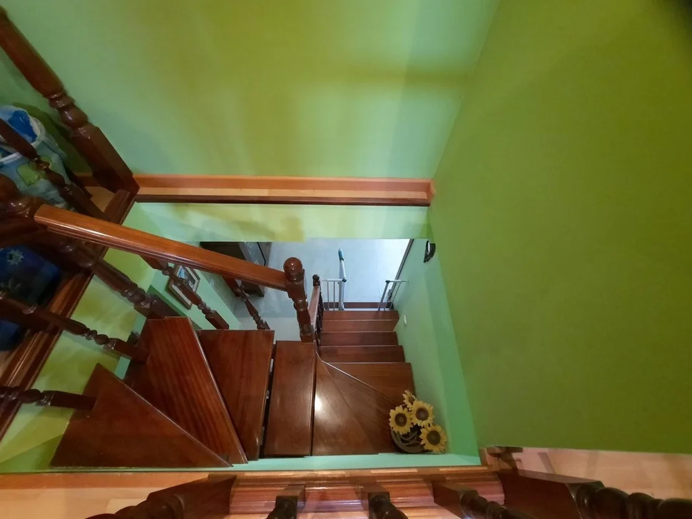 Piso amplio con garaje en piñeiros, narón