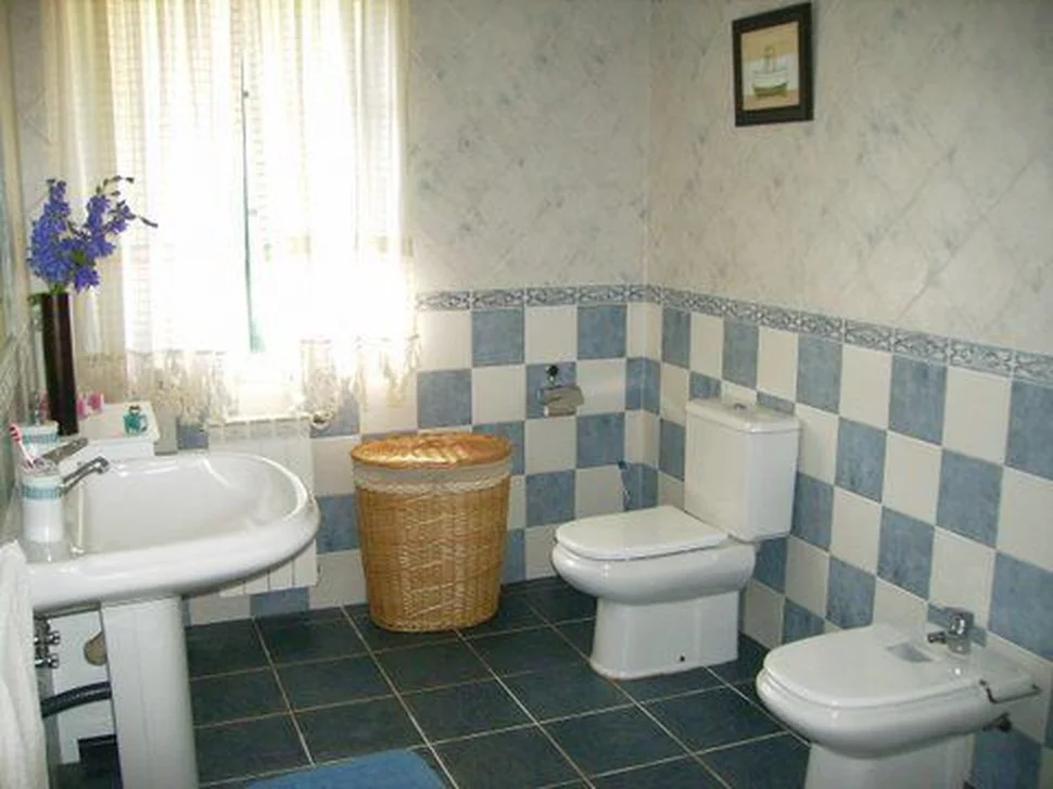 Chalet con piscina proximo a la costa en san bartolo, valdoviño