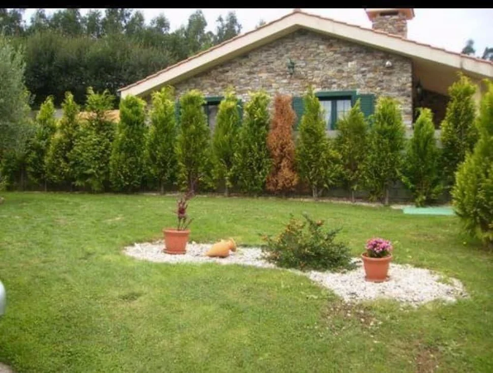Chalet con piscina proximo a la costa en san bartolo, valdoviño