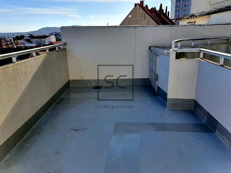 Piso con terraza en el centro, ferrol