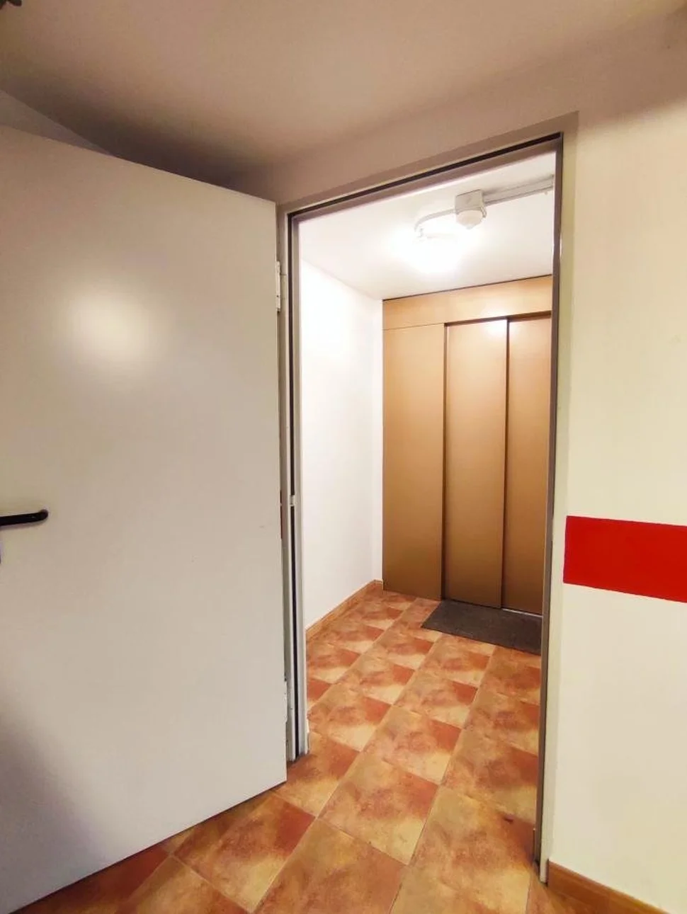 Piso con ascensor, garaje y trastero en gándara, narón