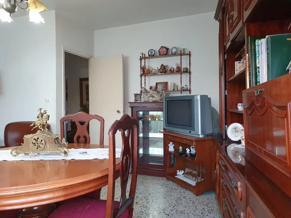 Piso con galerías en o feal-narón