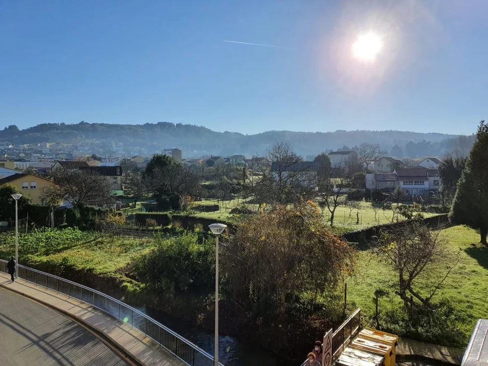 Piso luminoso en perlio-fene