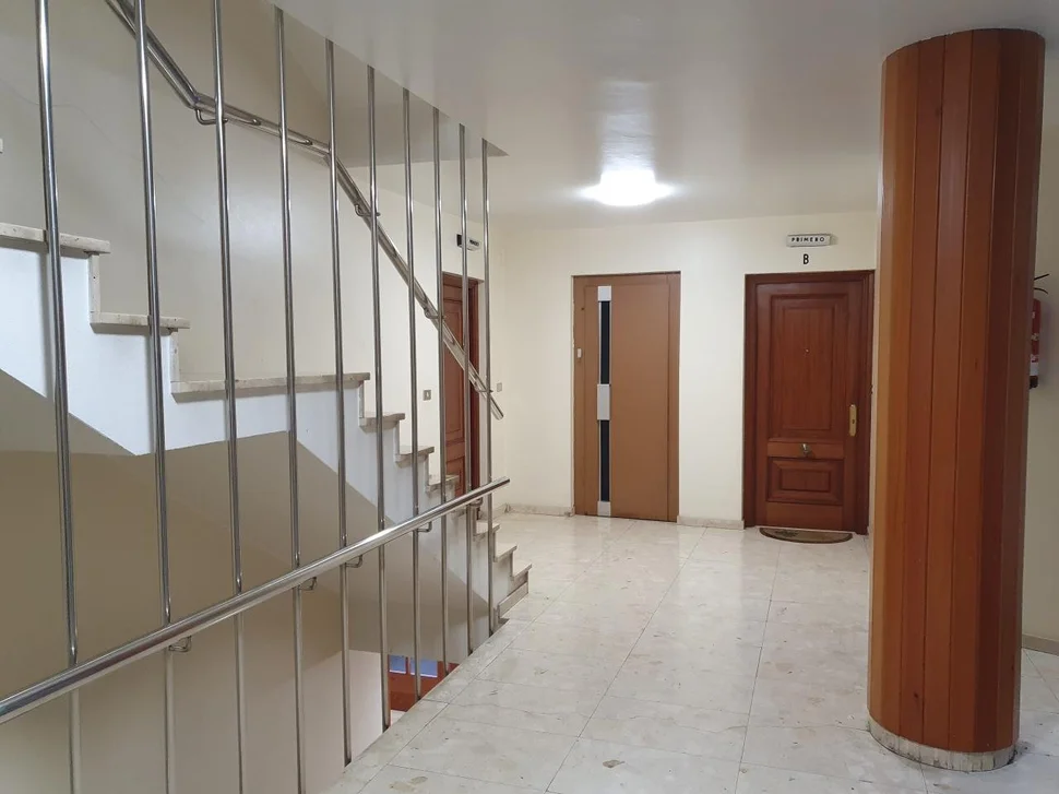 Piso luminoso en perlio-fene