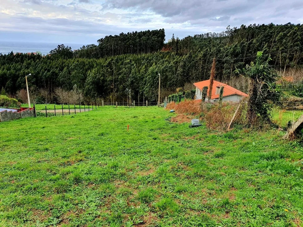 Solar edificable con vistas al faro en valdoviño