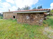 Casa de piedra en proceso de restauración interior