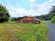 Casa de piedra en proceso de restauración interior