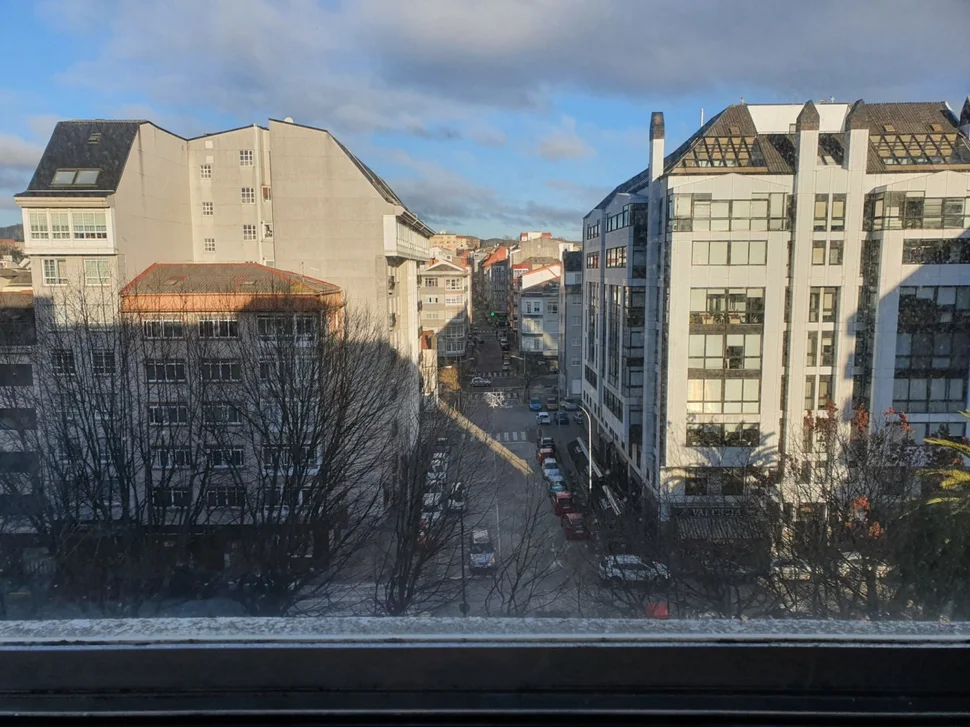 Piso con trastero y plaza de garaje en ultramar-ferrol