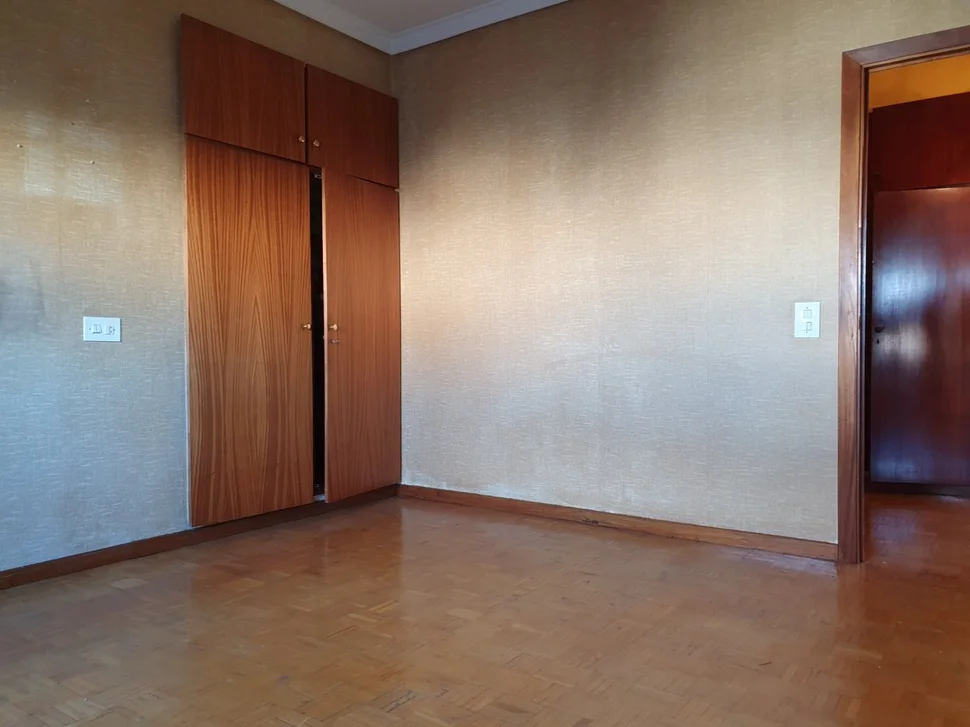 Piso con trastero y plaza de garaje en ultramar-ferrol