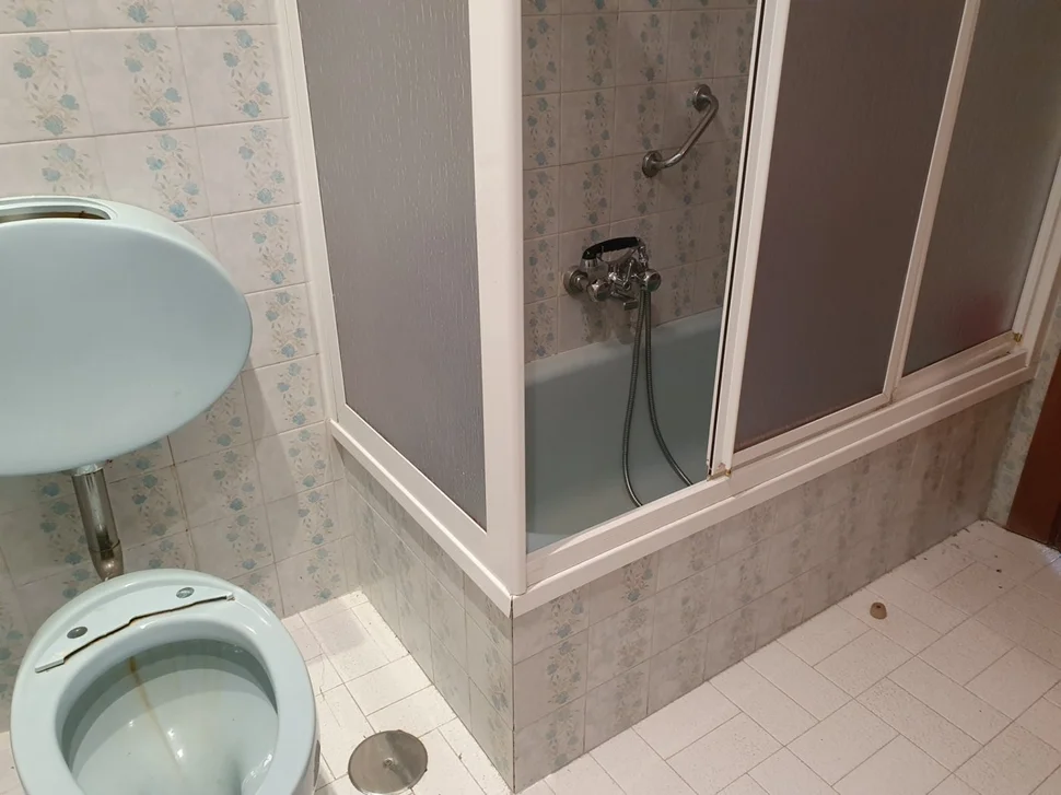 Piso con trastero y plaza de garaje en ultramar-ferrol