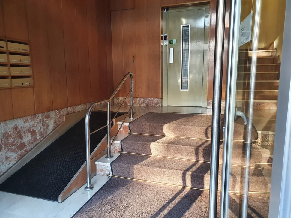 Piso con trastero y plaza de garaje en ultramar-ferrol