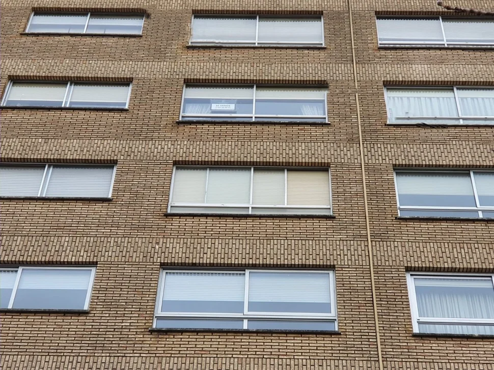 Piso con trastero y plaza de garaje en ultramar-ferrol