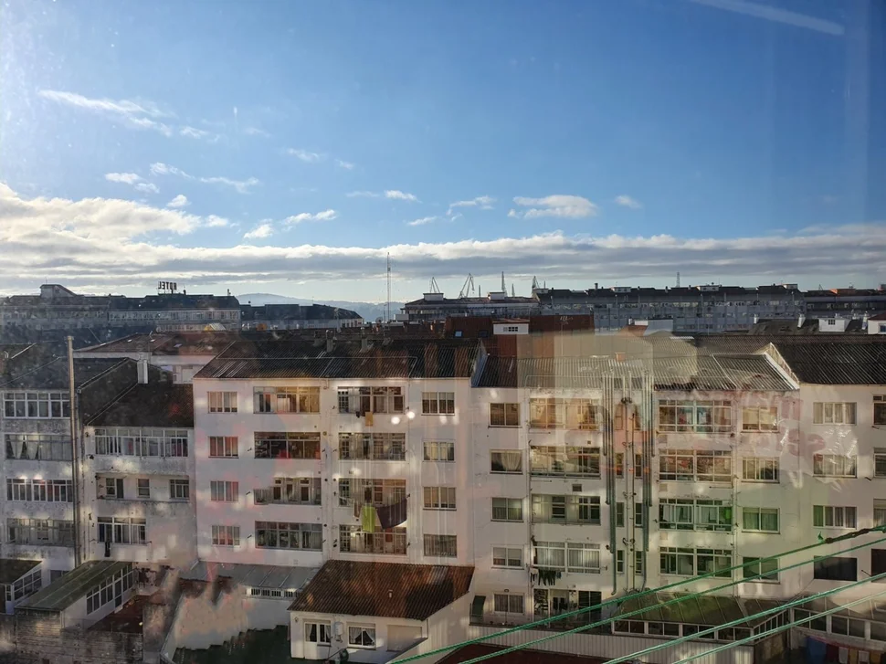 Piso con trastero y plaza de garaje en ultramar-ferrol