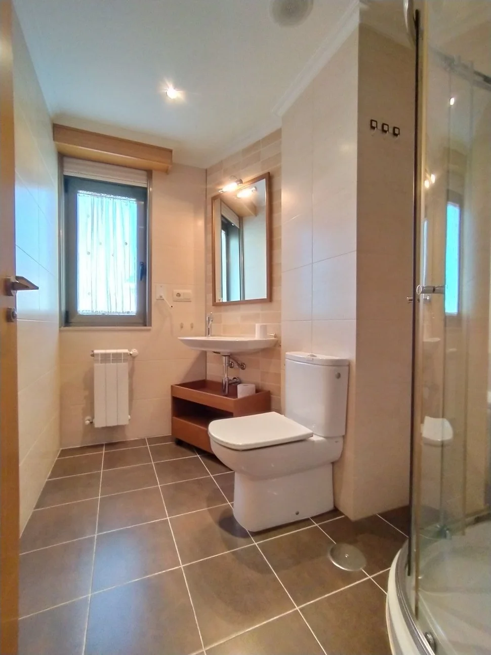 Dúplex luminoso en perfecto estado de conservación en narón, narón