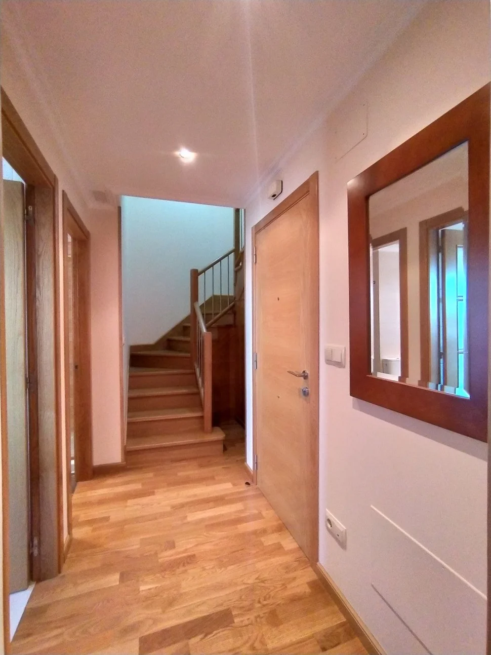 Dúplex luminoso en perfecto estado de conservación en narón, narón