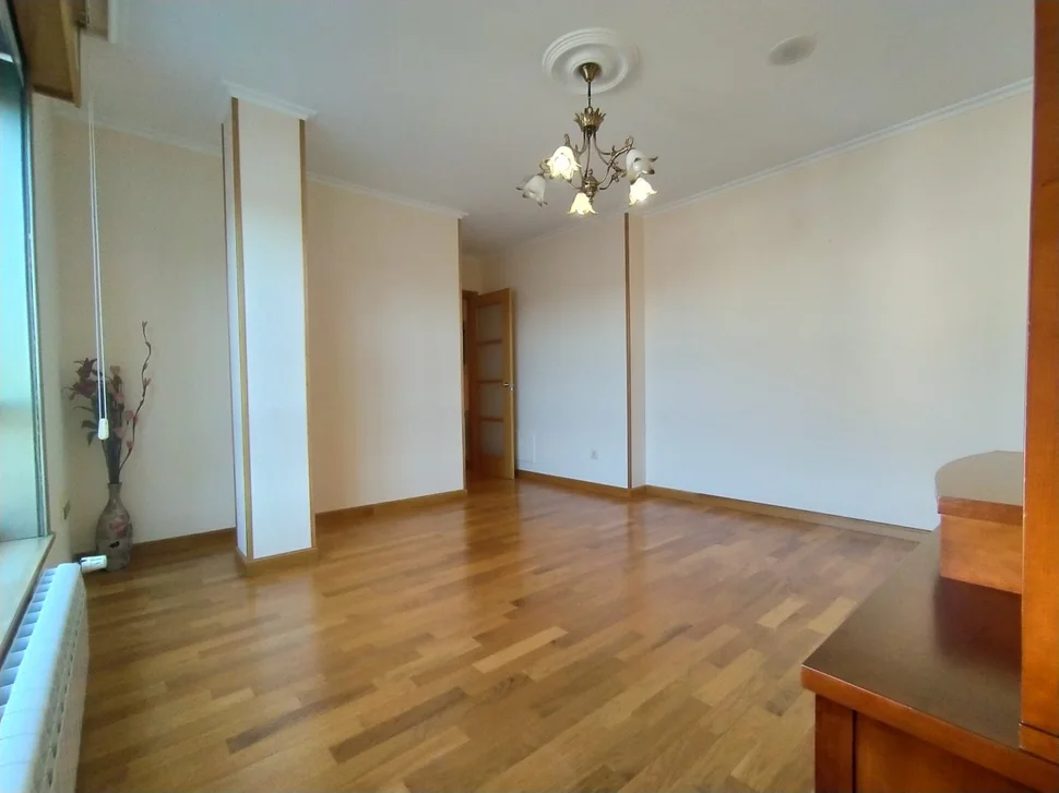 Dúplex luminoso en perfecto estado de conservación en narón, narón