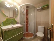 Precioso y voluminoso dúplex en alto castaño, narón